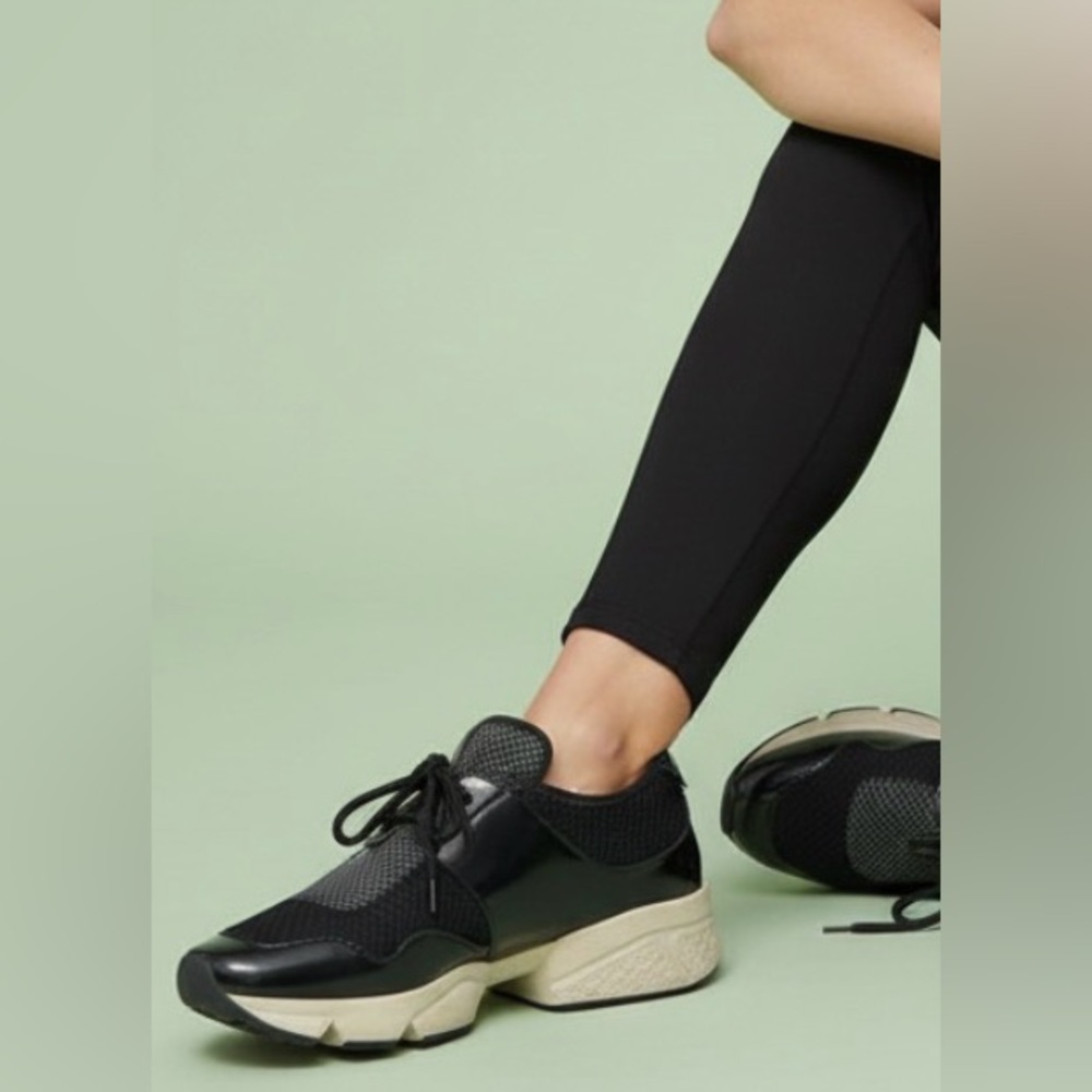 Uterque black Sneakers 
Size EU 40
